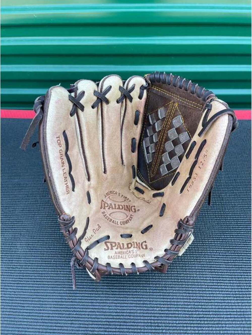 Spalding 19853 12.5 Inch Top Grain Leather Baseball Glove LHT